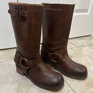 Dingo Brown Leather Boots with Buckle